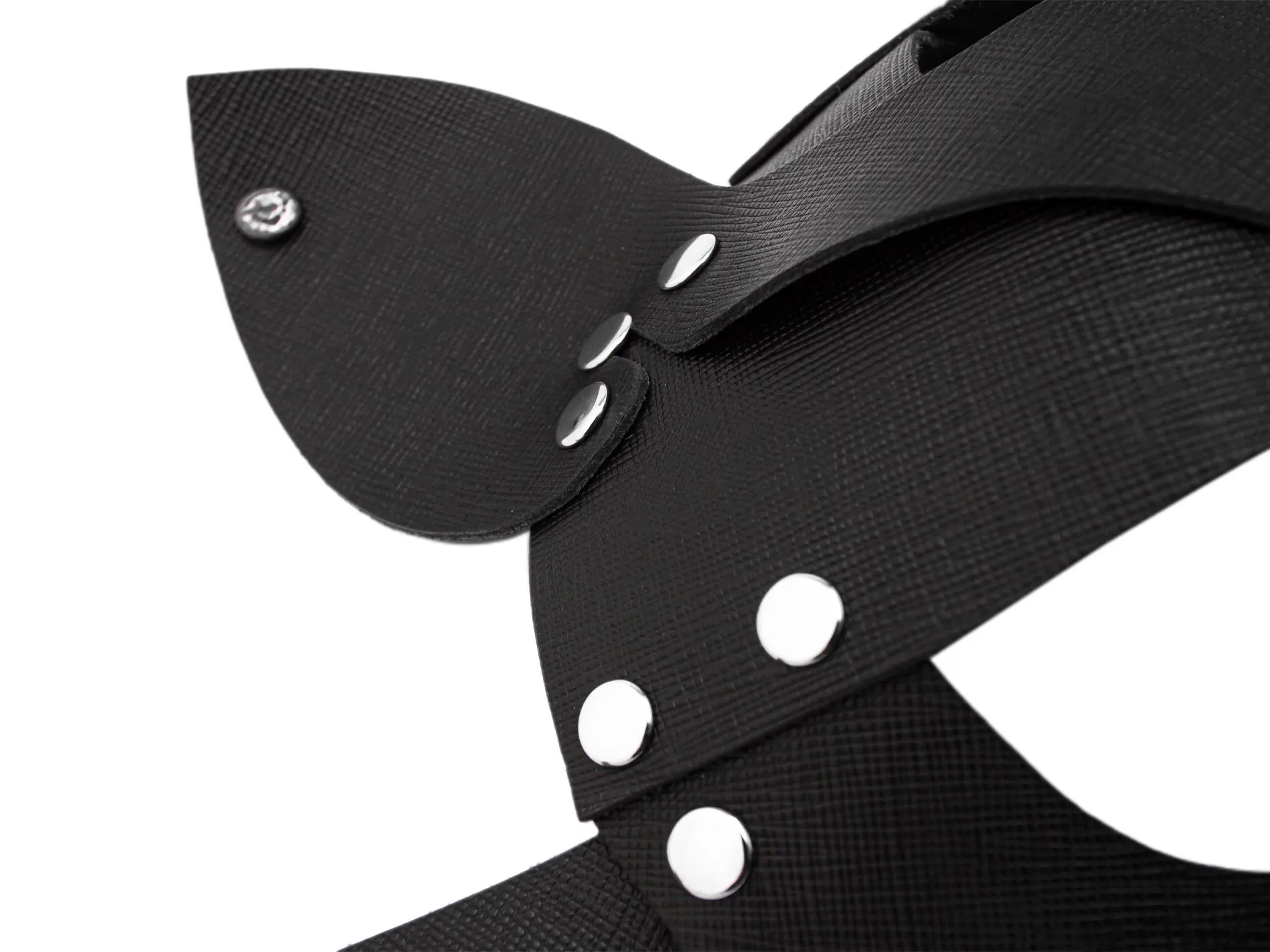 маска кошки с сережкой pinkrabbit , чёрная в Новом Уренгое