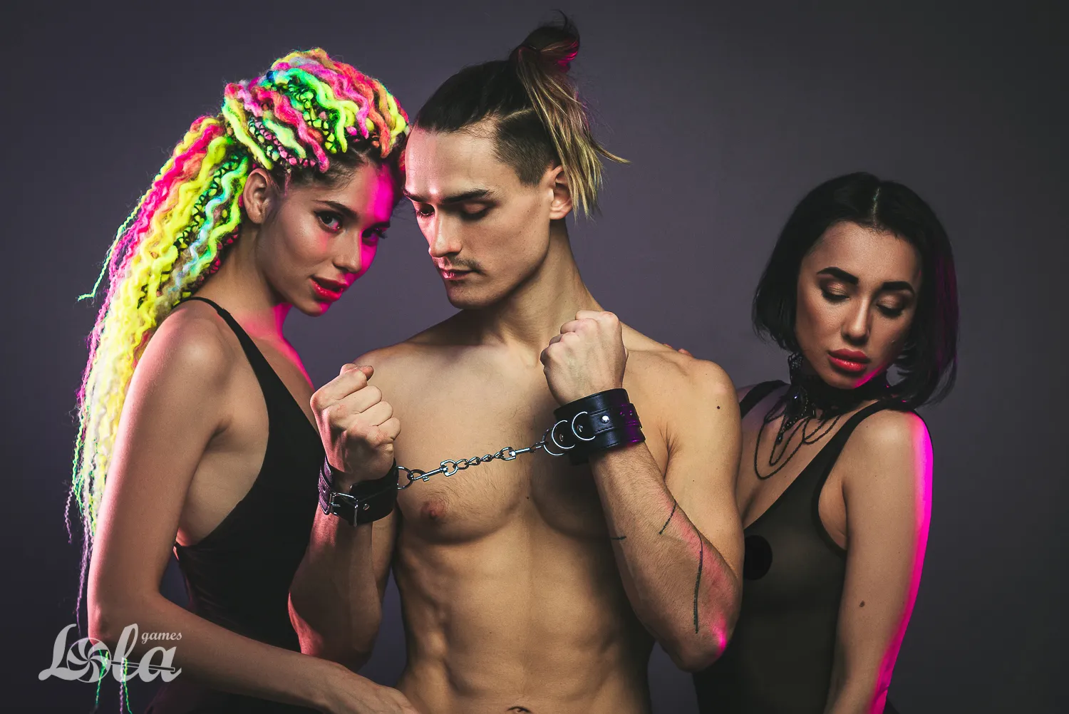 наручники party hard discipline 1098-01lola в Новом Уренгое