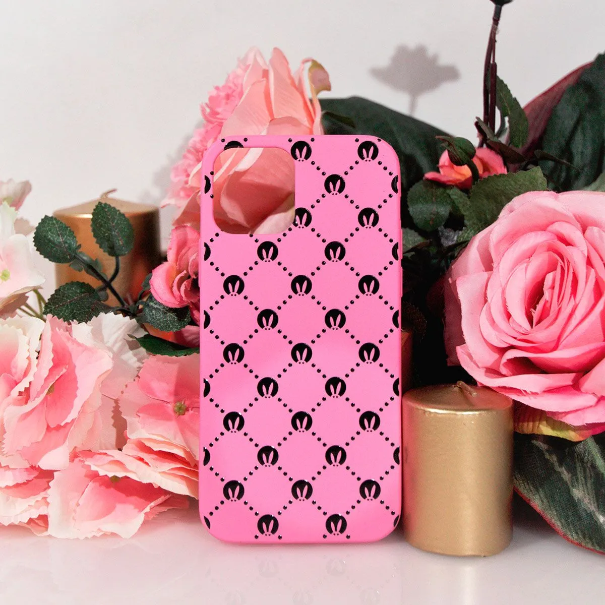 Чехол PinkRabbit на iPhone 11 ProMax с черным паттерном, розовый