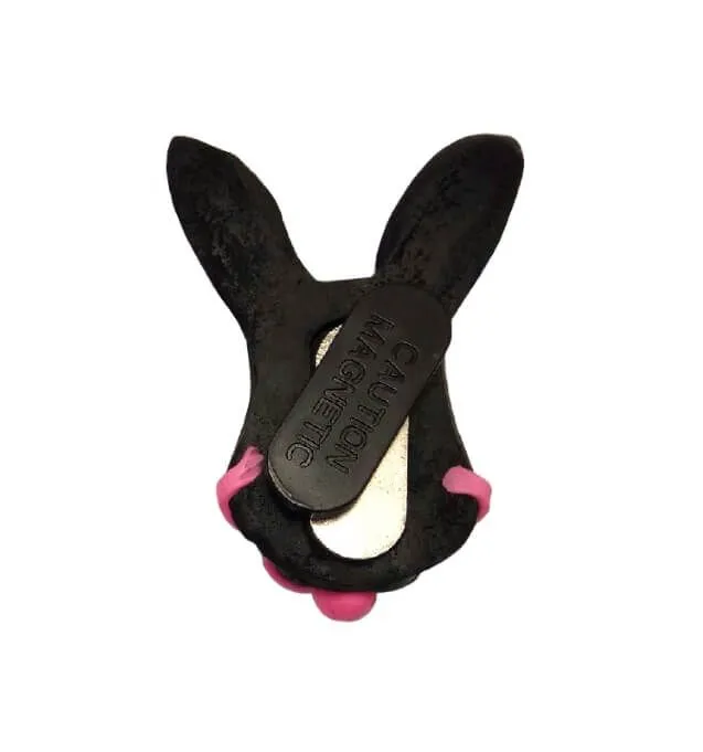 брошь pinkrabbit черный кролик с розовым кляпом, на магните в Новом Уренгое