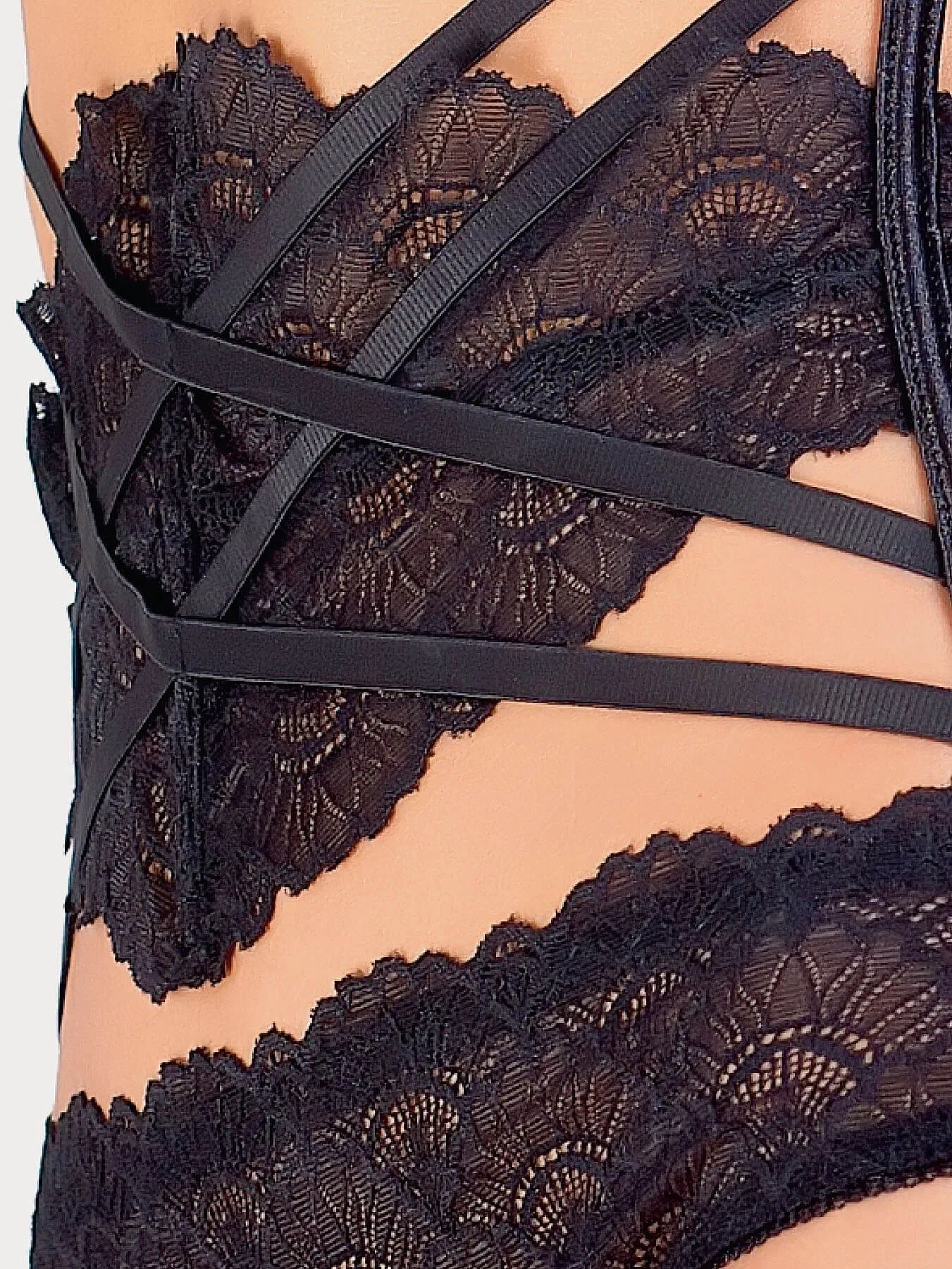 Эротическое комплект istinto di opium, черный в Новом Уренгое