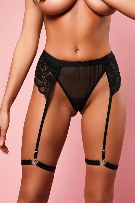 Эротическое женские трусики с поясом и гартерами в Новом Уренгое