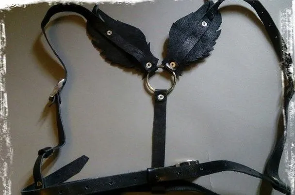 Эротическое бондажный комплект подиум крылья, черный в Новом Уренгое