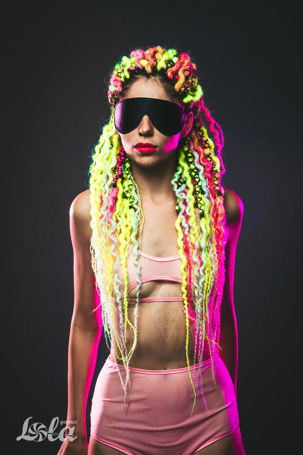 маска party hard shy black 1141-03lola в Новом Уренгое