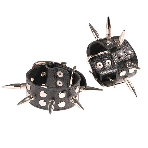 наручники кожаные черные с шипами и заклепками 3056-1 в Новом Уренгое