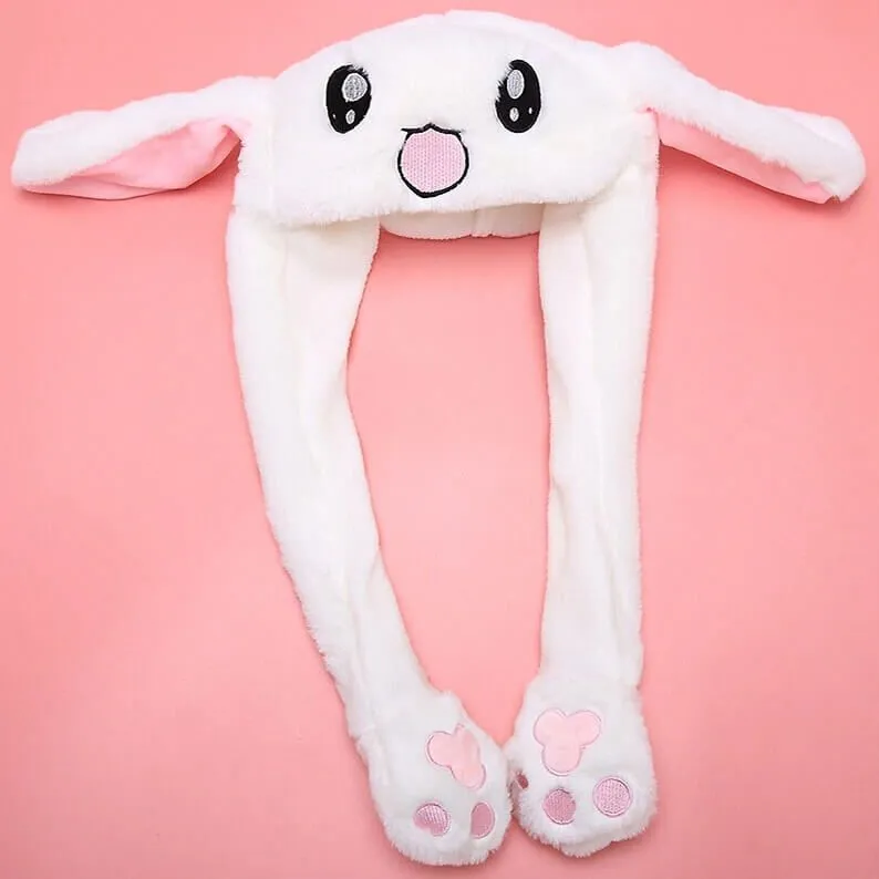 шапка-зайка с двигающимися ушами, белая в Новом Уренгое