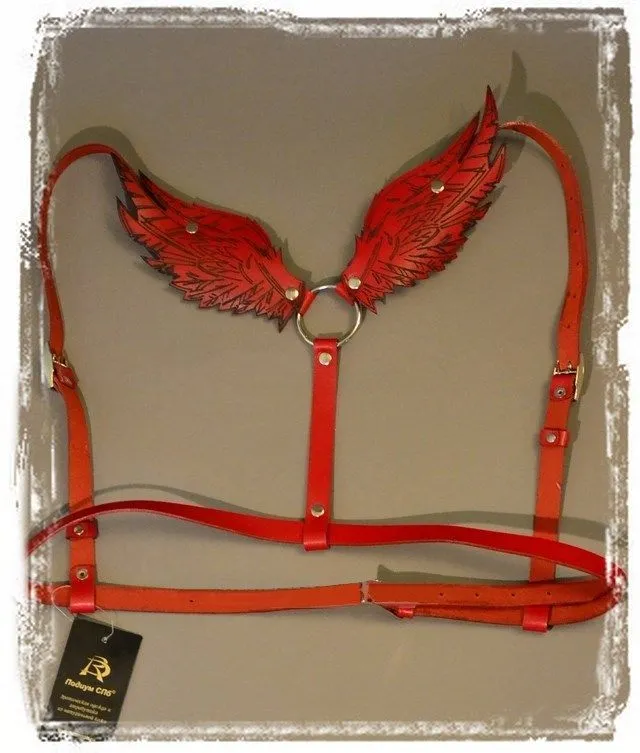 Эротическое бондажный комплект подиум крылья, красный в Новом Уренгое