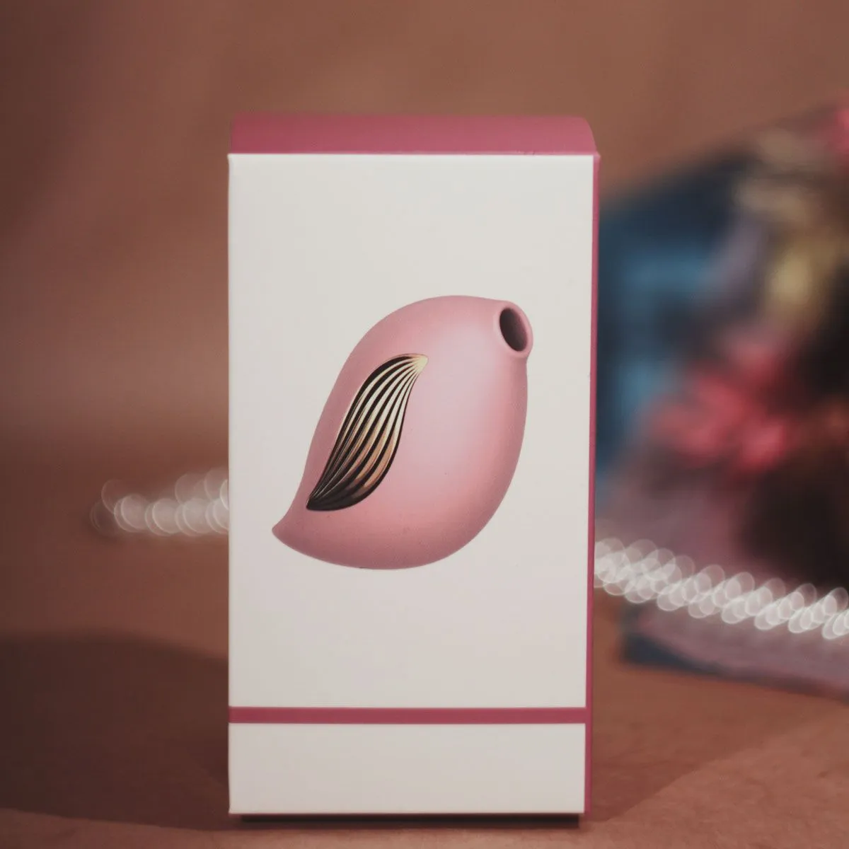 вибромассажер птичка с функцией всасывания, розовый в Новом Уренгое