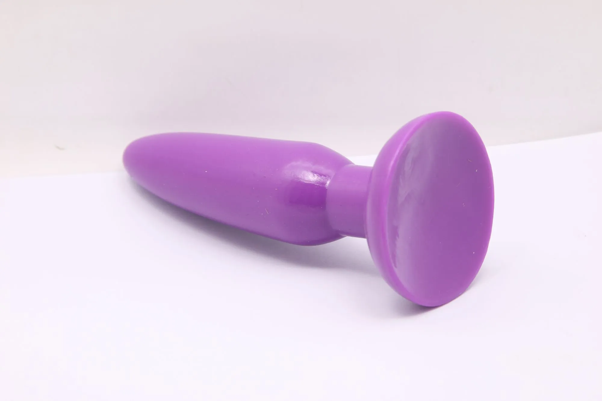 анальная пробка с присоской 3,7 см purple bi-017001r в Новом Уренгое
