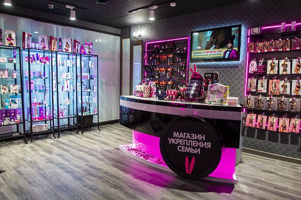 Санкт-Петербург ТЦ «Гарден-сити» Лахтинский проспект 85В